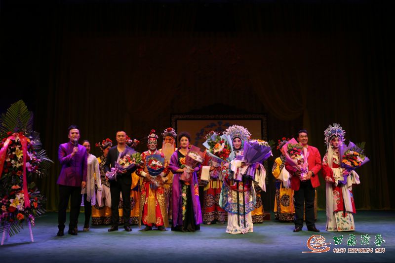 溫彩霞同志從藝35周年個(gè)人專場演出圓滿結(jié)束