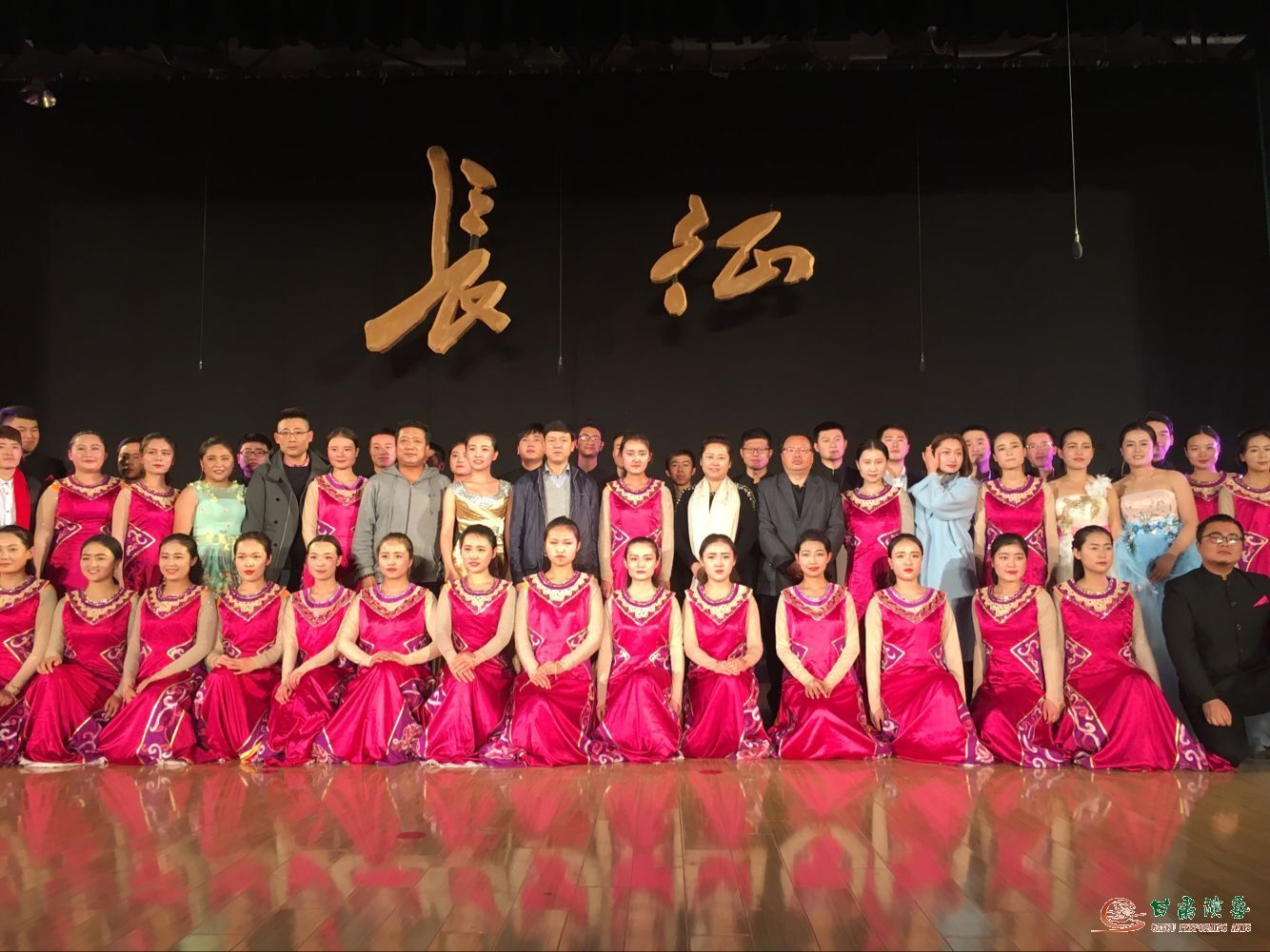 “高雅藝術(shù)進(jìn)校園”甘肅省歌劇院主題晚會(huì)《長征》走進(jìn)蘭州城市學(xué)院