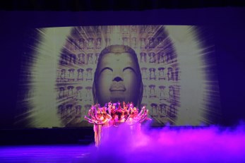 一舞傾城——經典舞劇《絲路花雨》添彩廣州中醫(yī)藥大學60周年校慶
