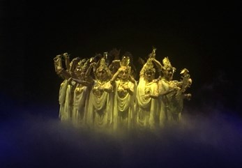 經典舞劇《絲路花雨》廣東舞蹈戲劇職業(yè)學院輕舞飛揚