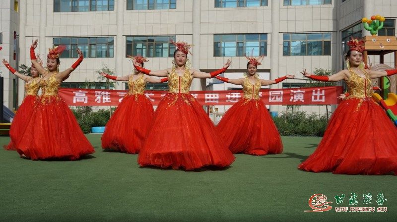 與藝術(shù)“零”距離——甘肅演藝集團(tuán)敦煌藝術(shù)團(tuán)2019“高雅藝術(shù)和戲曲進(jìn)校園”敦煌站拉開(kāi)序幕