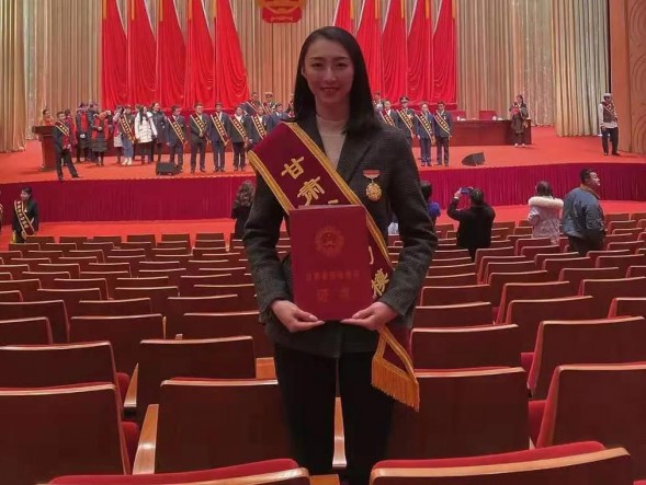 致敬！甘肅演藝集團(tuán)歌舞劇院舞蹈演員康琦榮獲2020年甘肅省勞動模范稱號