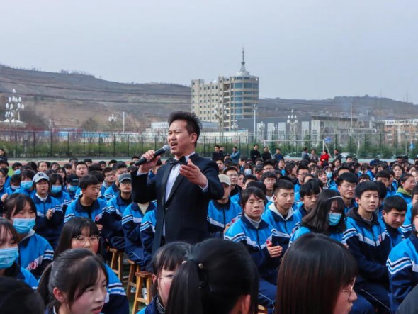 甘肅演藝集團歌舞劇院“慶百年華誕，譜隴原新篇”2021年“我們的中國夢”——文化進萬家暨“隴原紅色文藝輕騎兵”惠民演出在路上